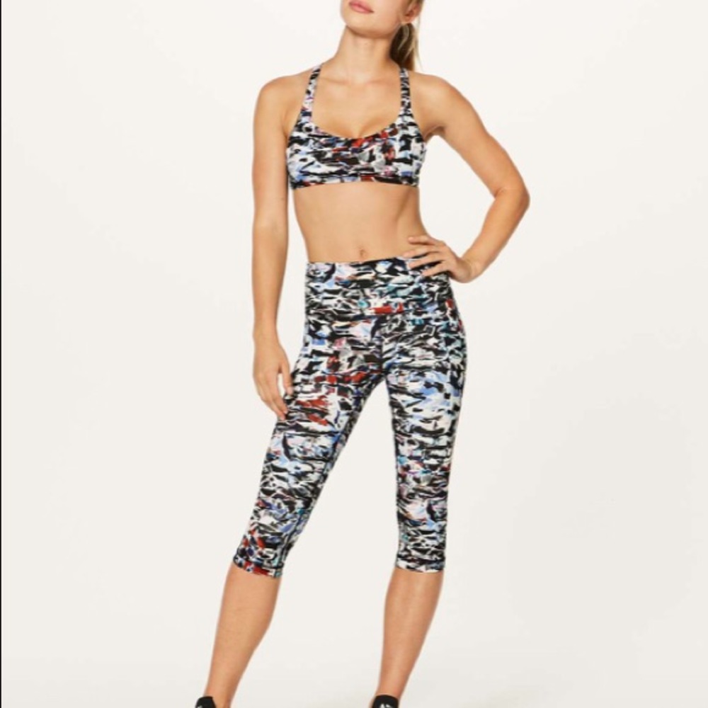 Lululemon Wunder Under Hi-Rise 1/2 Tight 17” Sz 6